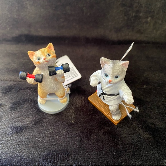 3/$20 Mini cat figures - Picture 4 of 9